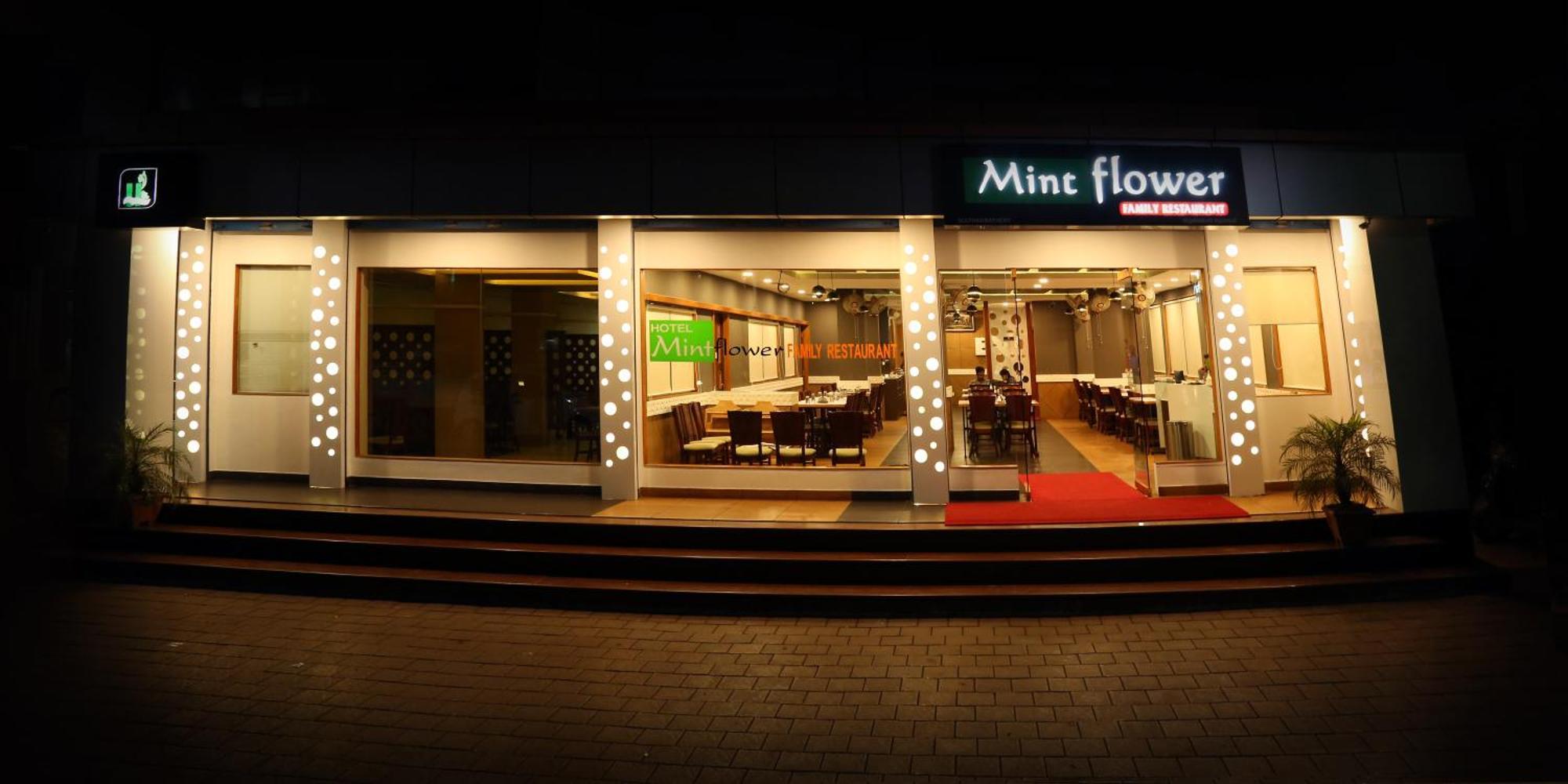 Hotel Mintflower Sultan Bathery Exterior photo